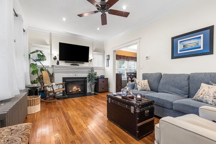 Property Photo:  194 Beacon Street  MA 01701 