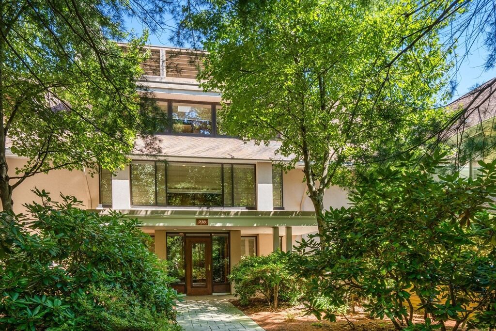 Property Photo: 228 Allandale Rd 1B MA 02467