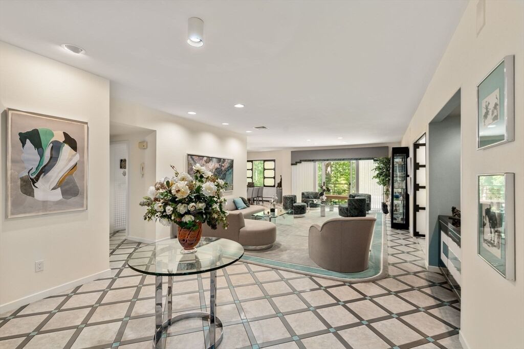 Property Photo:  228 Allandale Rd 1B  MA 02467 