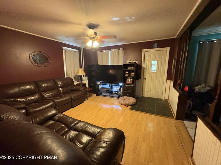 Property Photo:  609 Pennsylvania Avenue  PA 18013 