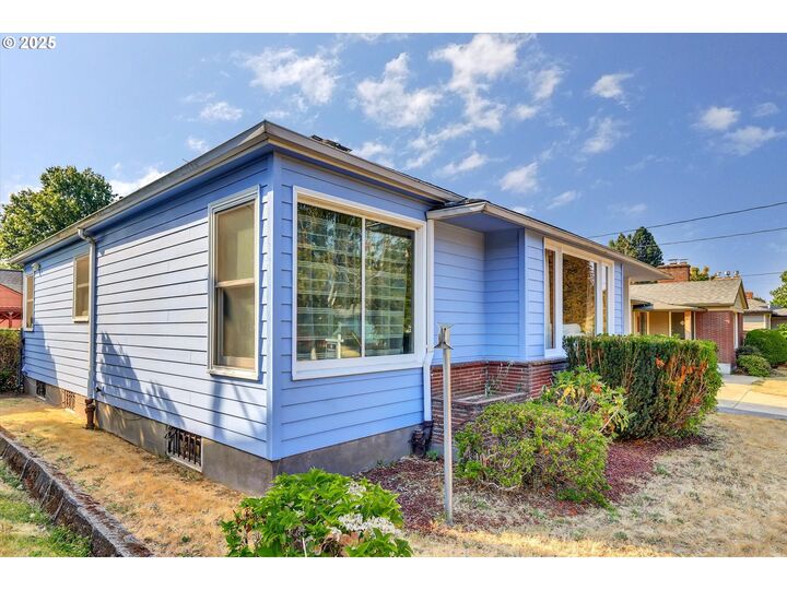 Property Photo: 6517 NE 26th Ave OR 97211