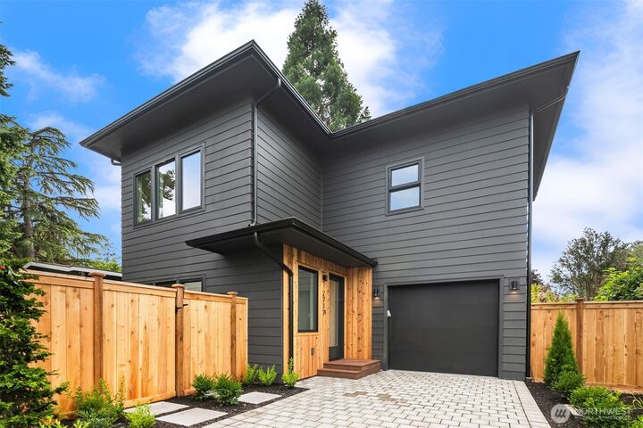 Property Photo:  12717  Dayton Avenue N  WA 98133 