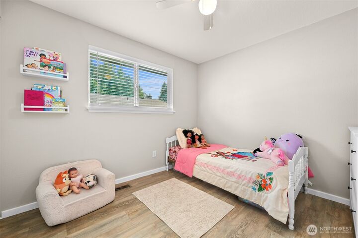 Property Photo:  707  C Street  WA 98230 