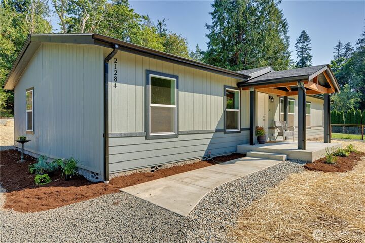 Property Photo: 21284 Howard Avenue WA 98346