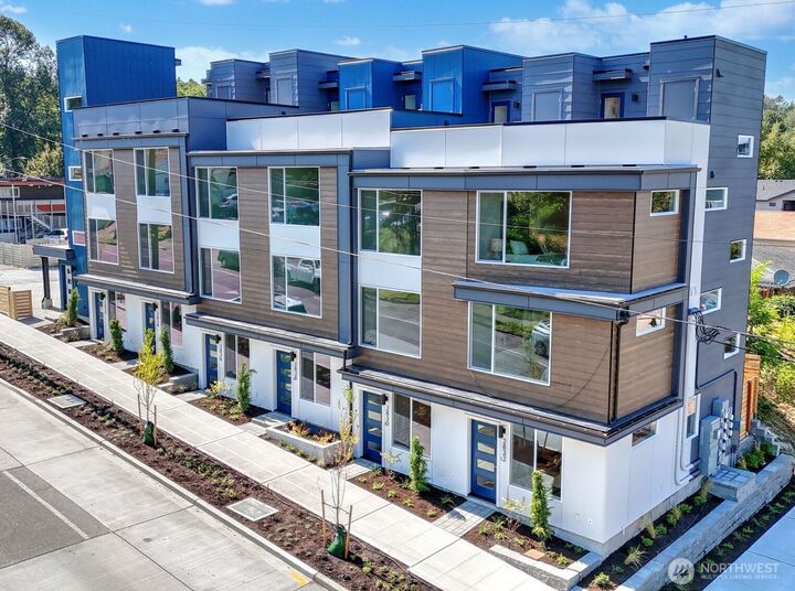 2828 S Walden Street  Seattle WA 98144 photo