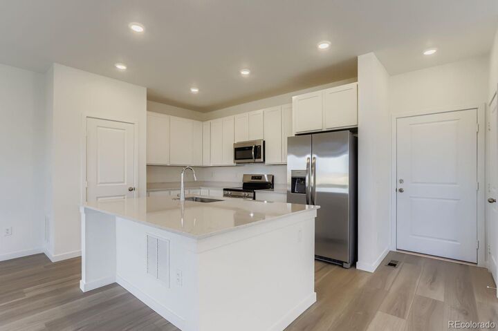 Property Photo:  6749 Juniper Drive  CO 80602 
