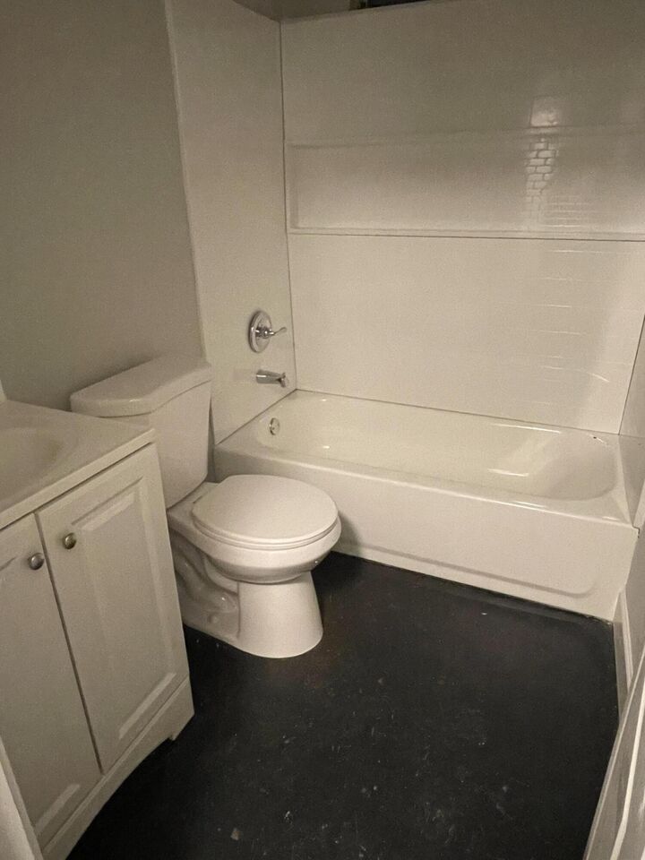 Property Photo:  650 Railroad Street NE  TN 37311 