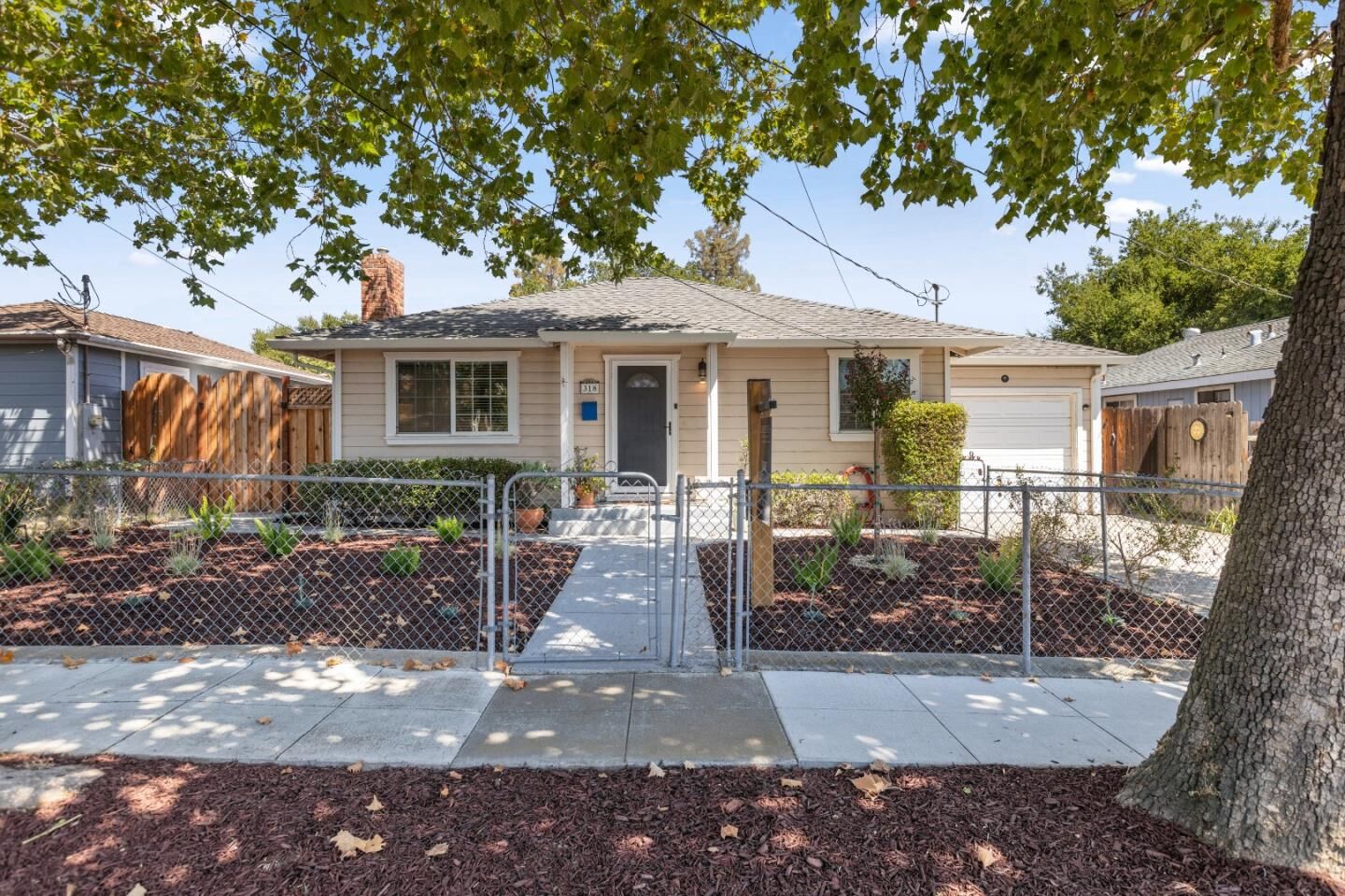 Property Photo: 318 Doris Avenue CA 95127