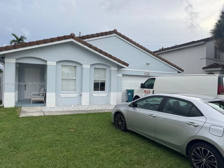 17384 SW 138 Ct  Miami FL 33177 photo