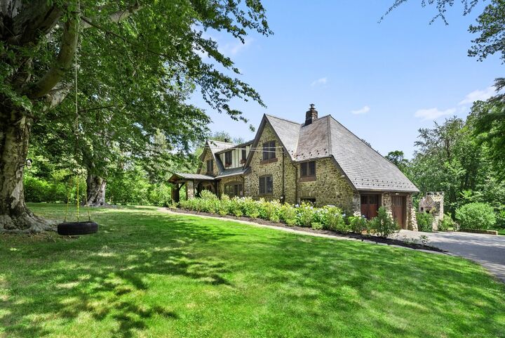 Property Photo:  365 Toilsome Hill Road  CT 06825 