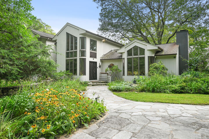 61 Marchant Road  Redding CT 06896 photo