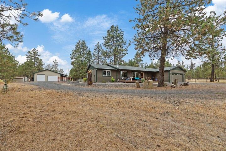 Property Photo: 25106 W Carman Ln WA 99004