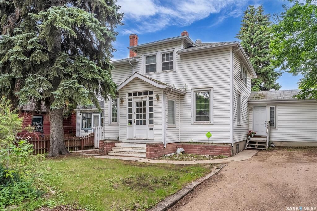 Photo de la propriété: 1121 B Avenue N SK S7L 1G2