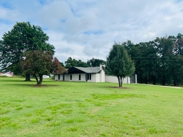 Property Photo:  3221 S Twin Mounds  OK 74085 