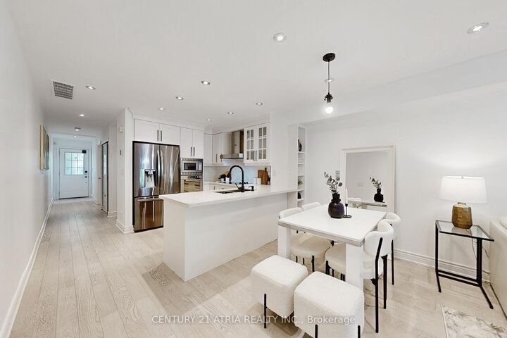 Property Photo: 55 Cedarcroft Boulevard 8 ON M2R 3Y1