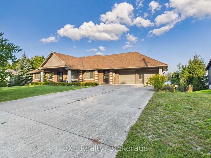 Property Photo:  197 Balmy Beach Road  ON N4K 5N4 