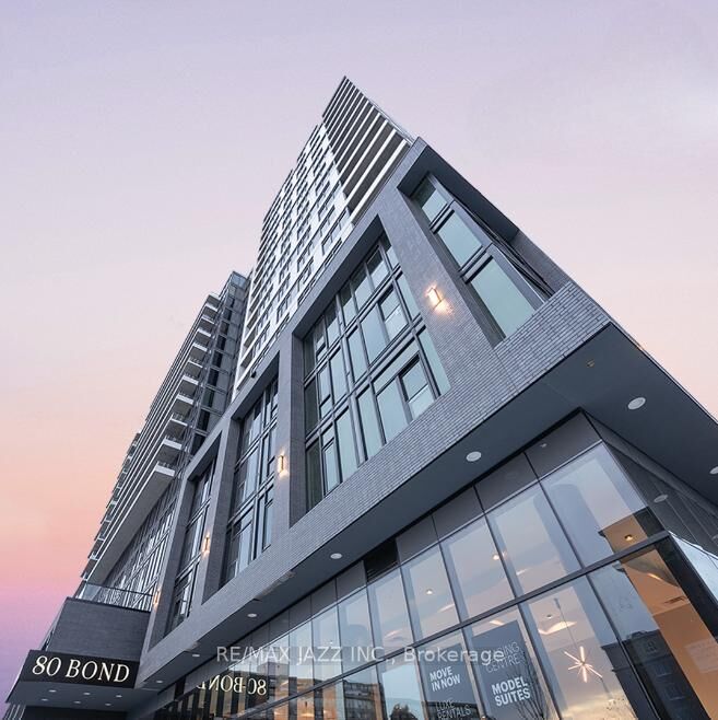 Property Photo:  80 Bond Street E 508  ON L1G 0E6 