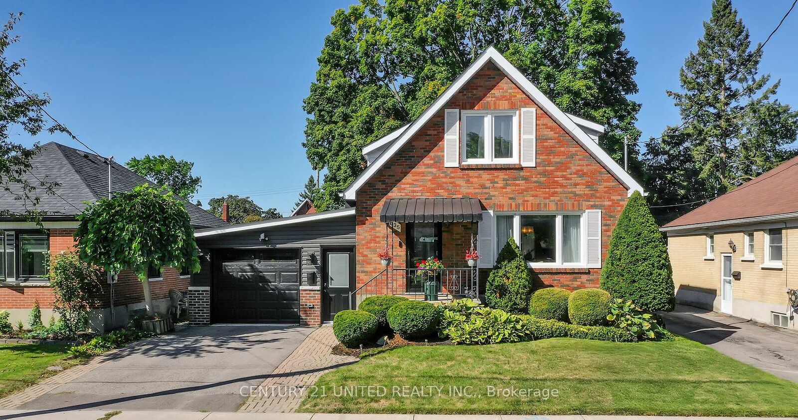 Property Photo:  635 Montrose Street  ON K9J 3C3 