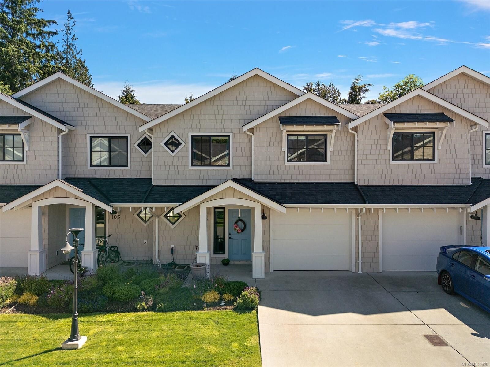 Property Photo:  2096 Kennedy St 104  BC V9Z 0Z1 