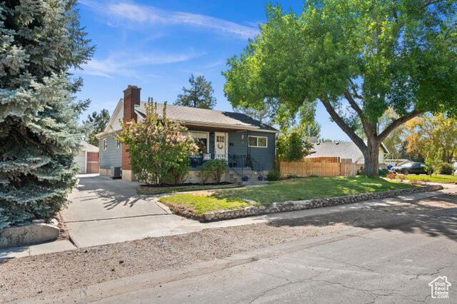 Property Photo: 450 E Wendell Dr UT 84115