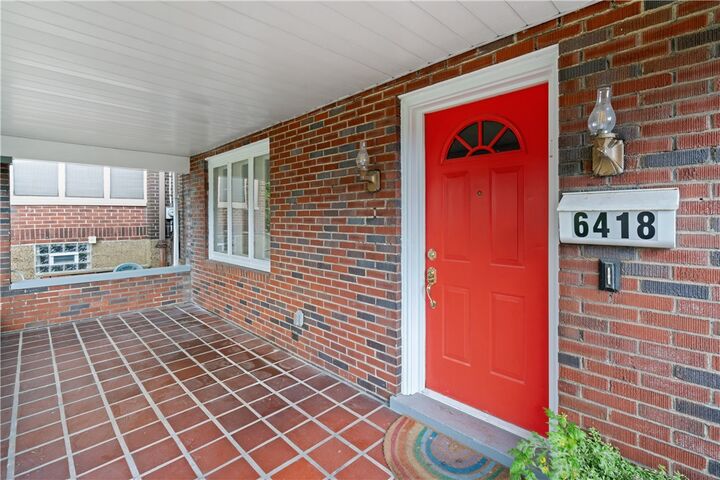 Property Photo: 6418 Landview Rd PA 15217