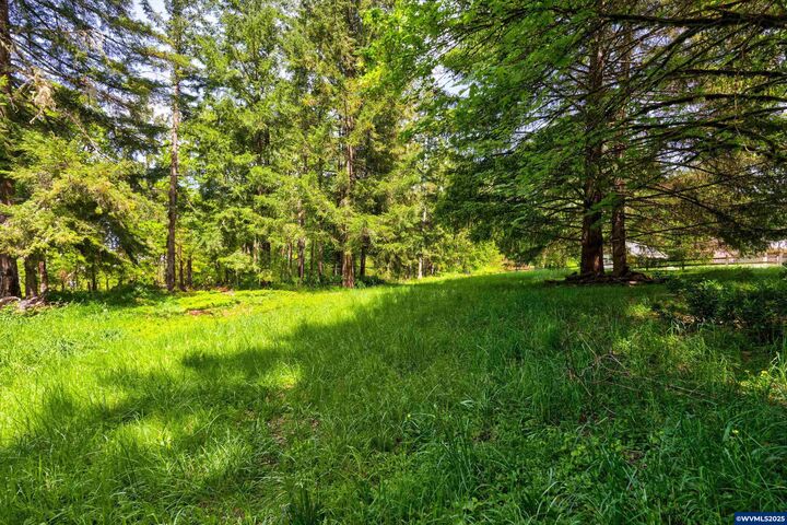 Property Photo: * NW Wild Rose Dr OR 97330