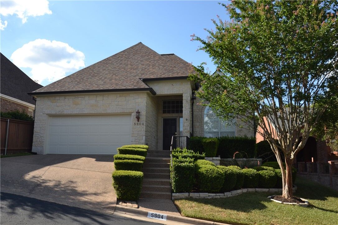 Property Photo: 5904 Cane Pace TX 78746