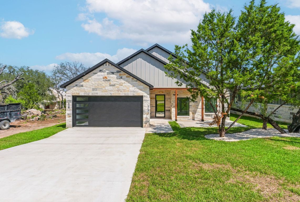 Property Photo: 418 Bedford Drive TX 78669