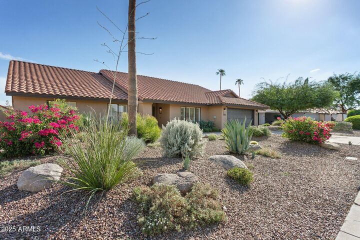 Property Photo: 5903 E Paradise Lane AZ 85254