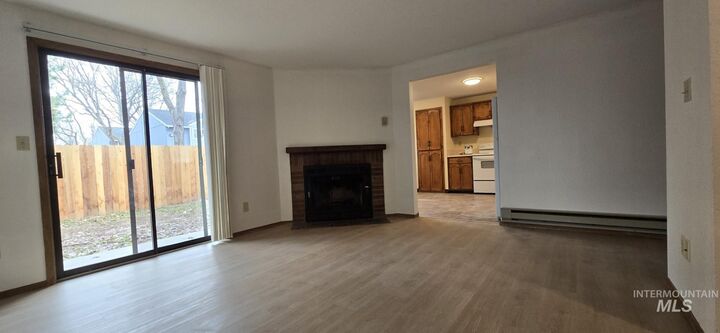 Property Photo: 6772-6778 Douglas St ID 83704