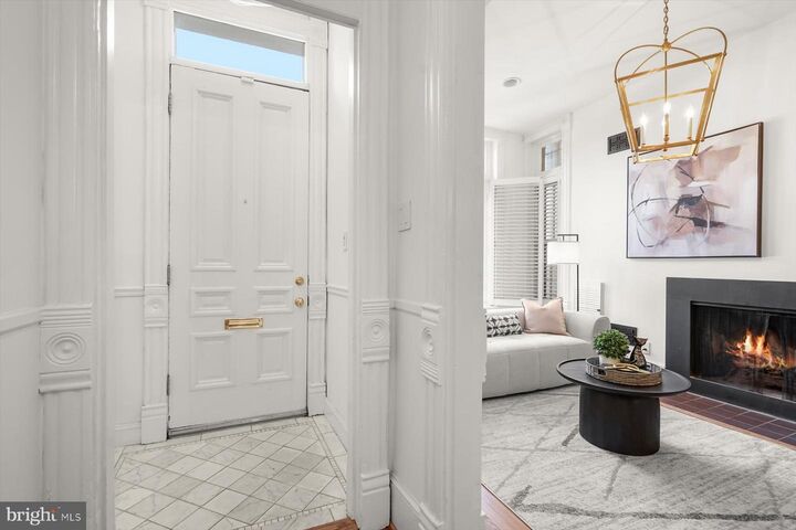 Property Photo: 433 10th Street NE DC 20002
