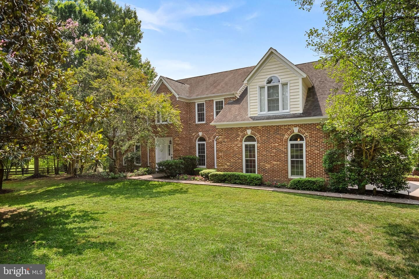 Property Photo:  15700 Trapshire Court  VA 20197 