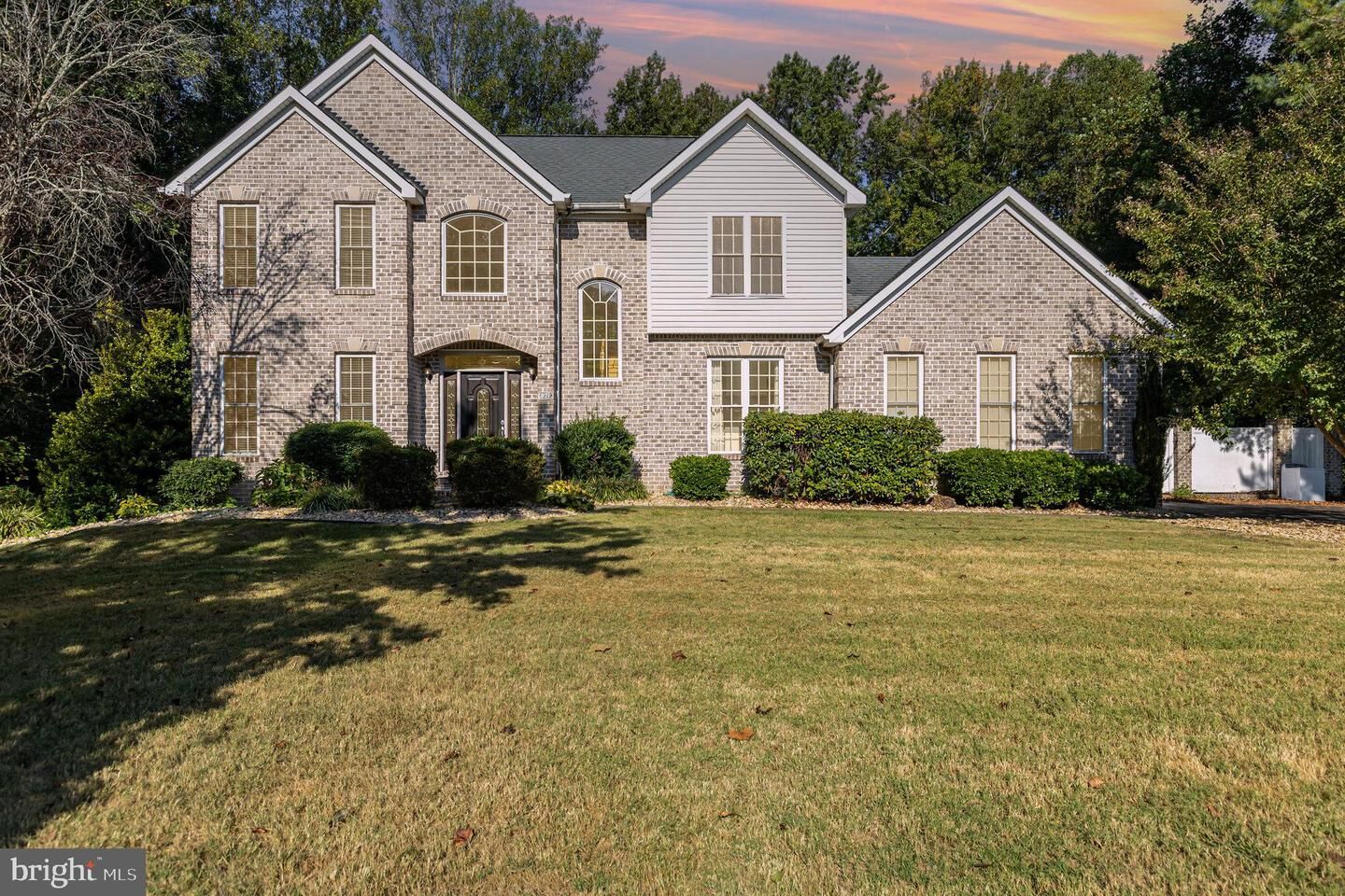 Property Photo: 9212 Isle Of Laurels VA 22551