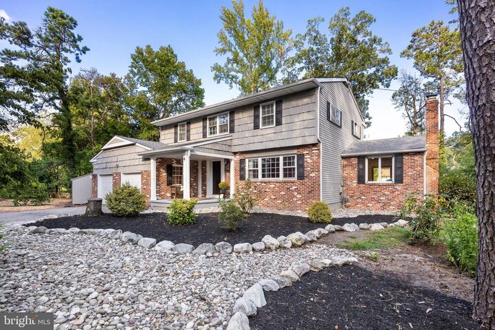 Property Photo:  5 Birchwood Drive  NJ 08055 