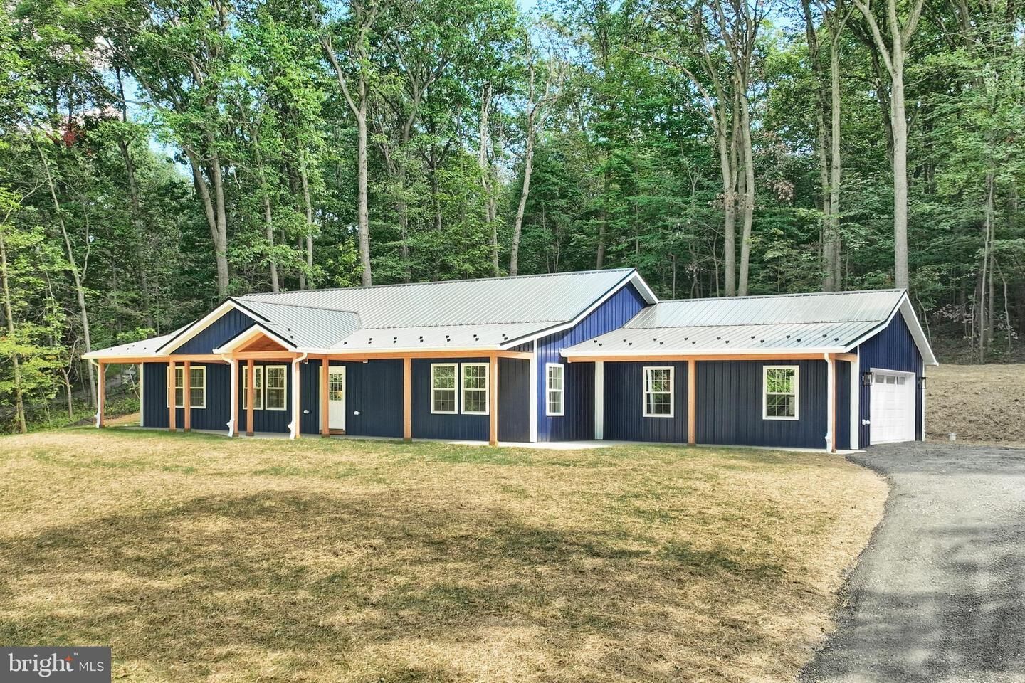 Property Photo: 12109 Woodland Drive PA 17322