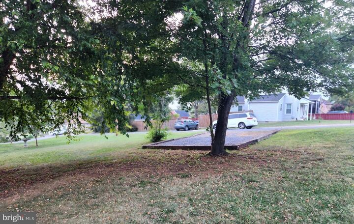 Property Photo:  402 Kerfoot Avenue  VA 22630 