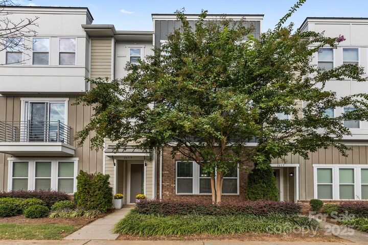 Property Photo: 2613 Statesville Avenue NC 28206