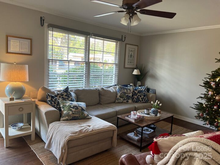 Property Photo: 5531 Farmbrook Drive NC 28210