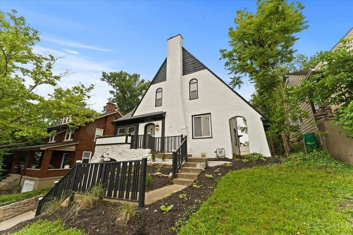 Property Photo: 3970 Abington Avenue OH 45229