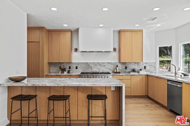 Property Photo:  7538 W 82nd St  CA 90293 