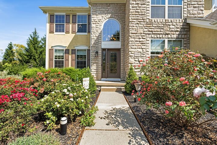 Property Photo: 5990 Hampton N OH 43026