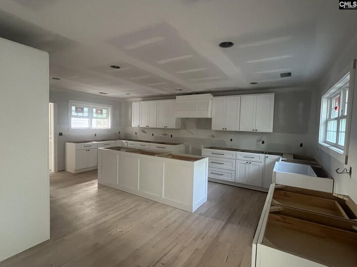 Property Photo:  1422 Brentwood  SC 29206 