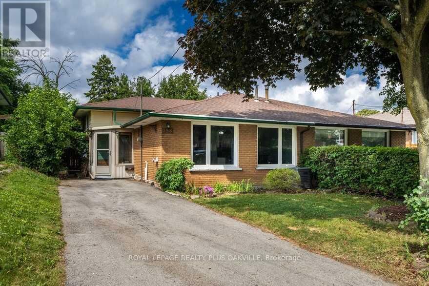 Photo de la propriété: 158 Bonaventure Drive ON L9C 4P9