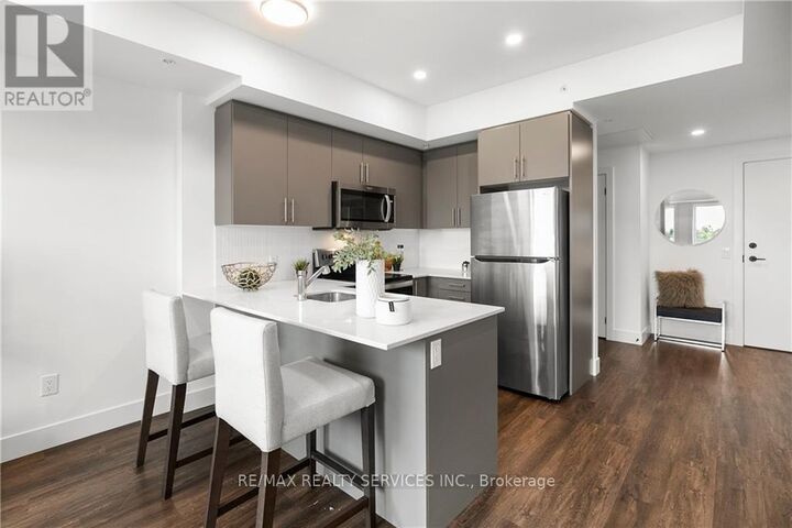 Photo de la propriété: 26 Lowes Road 313 ON N1G 0H4