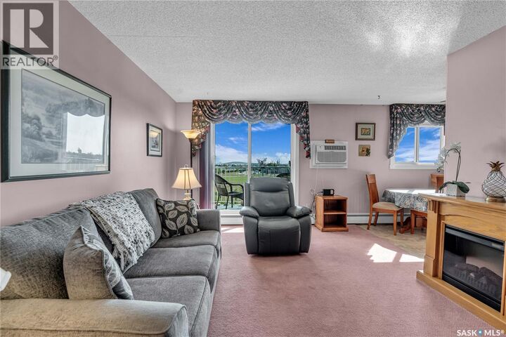 Property Photo: 613 20 Kleisinger Crescent SK S4R 7M3