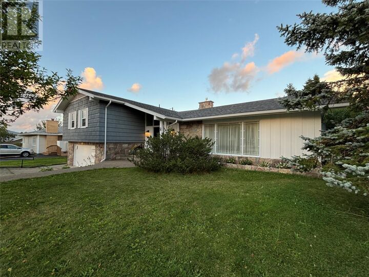 Property Photo:  8 Springmountain Road  NL A2N 1Z3 