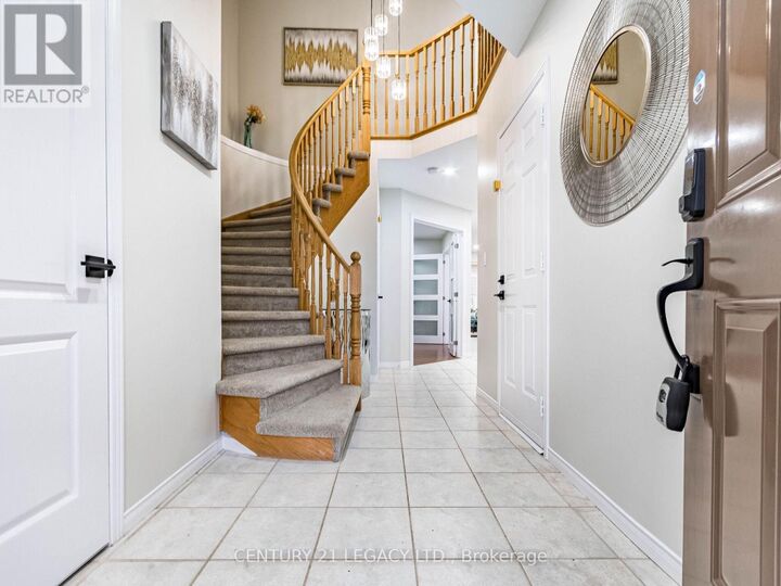 Photo de la propriété:  4110 Forest Run Avenue  ON L7M 4L7 