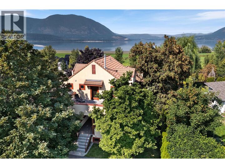 Photo de la propriété:  1097 9 Avenue Northeast  BC V1E 4A8 