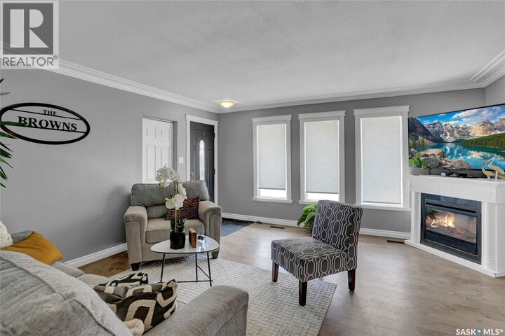 Property Photo:  750 15th Avenue NW  SK S6H 7P6 