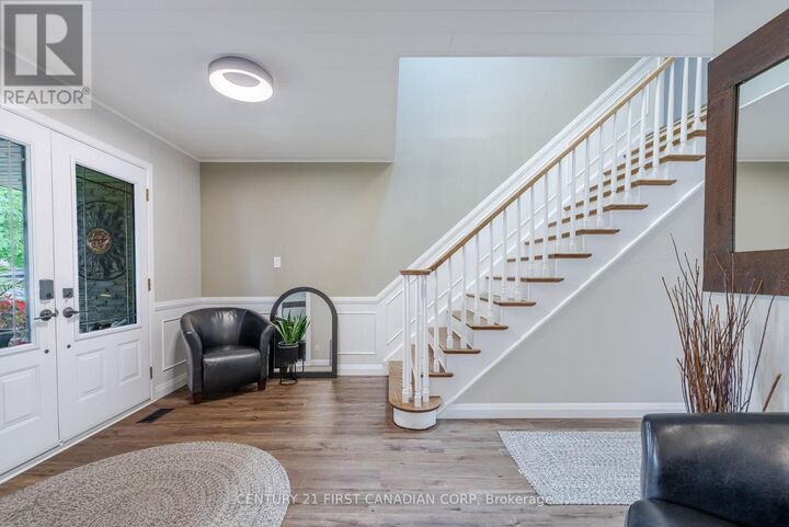 Property Photo: 1360 Hastings Drive ON N5X 2J3
